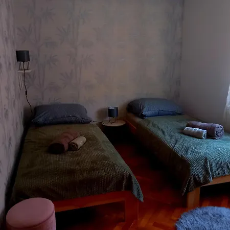Akacvirag Airport Viki Apartment Debrecen