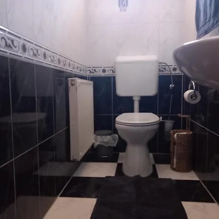 דירה Akacvirag Airport Viki