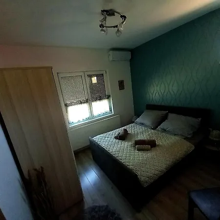 Apartment Akacvirag Airport Viki Debrecen